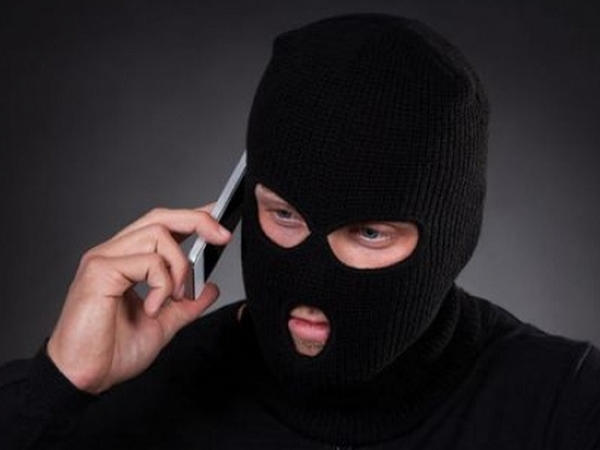 Мошенники украли с банковской карты жителя Новогродовки 8 тысяч гривен