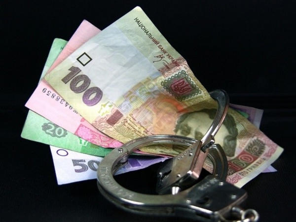 В Покровске семья пенсионеров лишилась всех своих сбережений