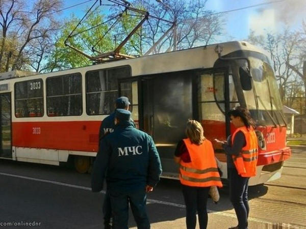 В оккупированном Донецке загорелся трамвай