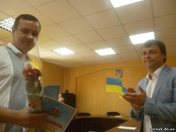 В Димитрове мэр Руслан Требушкин наградил предпринимателей (фото)
