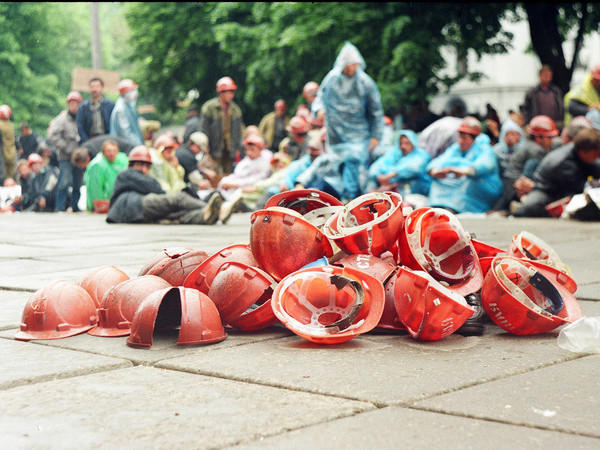 В Мирнограде шахтеры грозят забастовками
