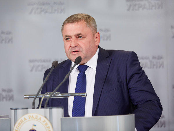 Народный депутат Сергей Сажко предложил привязать зарплату министров к шахтерской
