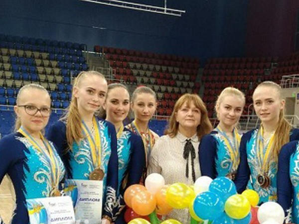 Спортсменки из Горняка завоевали медали на Кубке Украины по спортивной аэробике