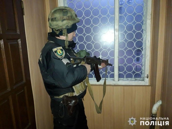 Чтобы защитить отделение полиции в Селидово весь личный состав подняли по «тревоге»