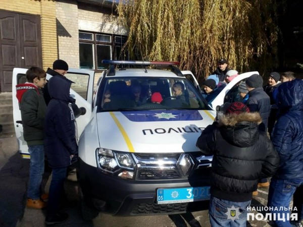 Полицейские приехали в одну из школ Горняка, чтобы искоренить буллинг