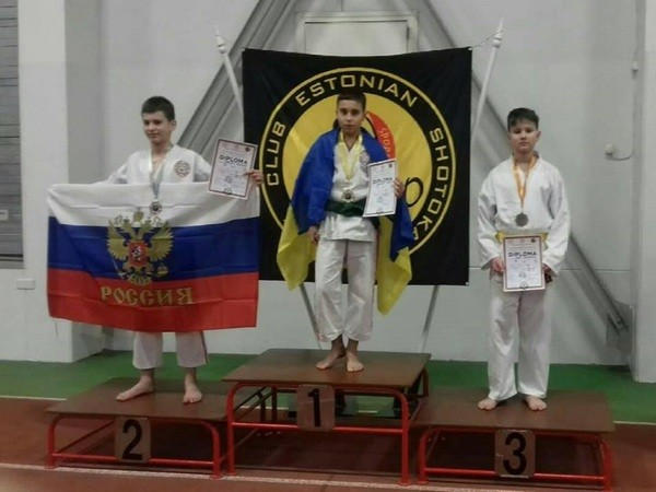 Каратист из Новогродовки завоевал «золото» и «бронзу» на международном турнире в Таллине