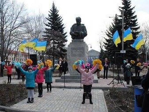 В Новогродовке почтили память Тараса Шевченко