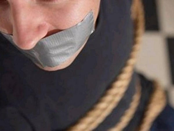 В Покровске средь бела дня похитили парня