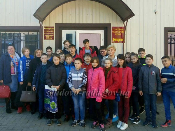 Селидовские школьники побывали на экскурсии в спортивном комплексе