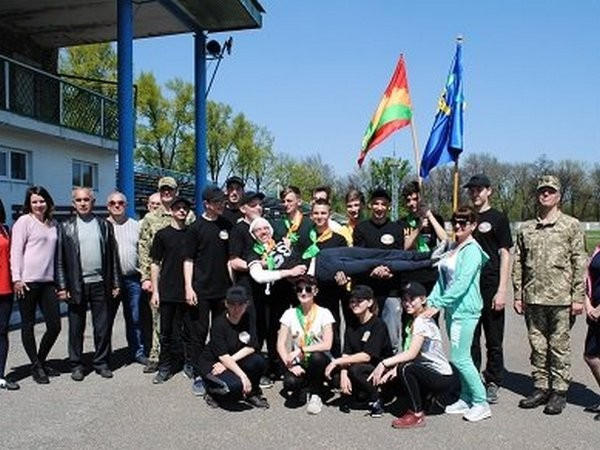 В Новогродовке определили победителя городского этапа военно-патриотической игры «Сокол»