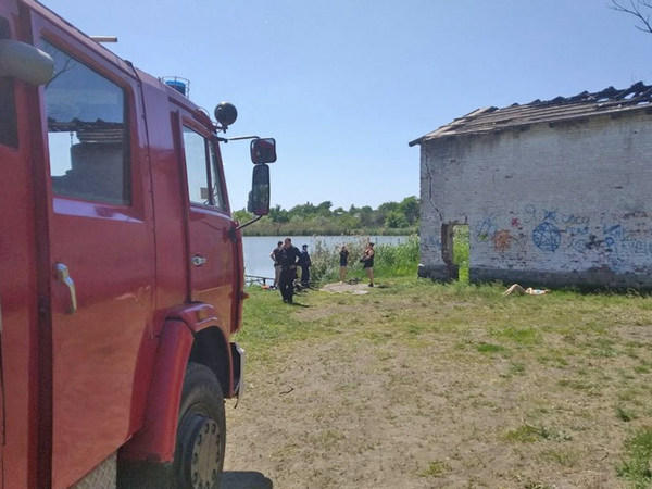 На городском пруду в Покровске утонула 11-летняя девочка