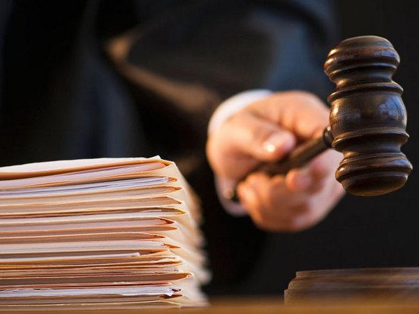 В Покровске суд обязал депутата заплатить штраф