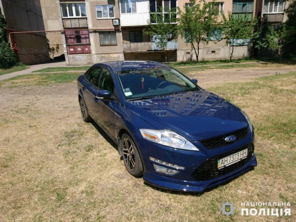 Полиция Покровска разыскивает автомобиль, угнанный еще в прошлом году