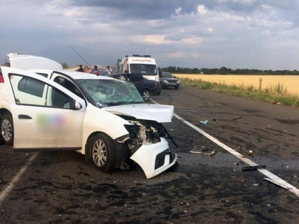 В результате ДТП в Покровском районе пострадали пятеро взрослых и двое детей