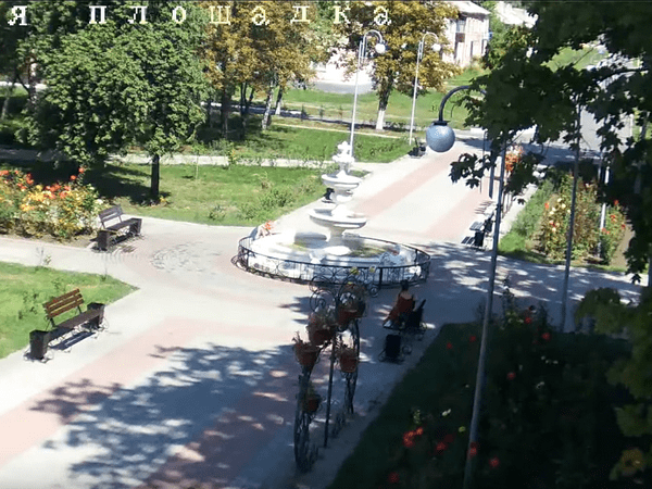 Жители Новогродовки постоянно портят недавно установленный фонтан