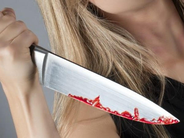Жительница Покровска ударила ножом в живот своего мужа