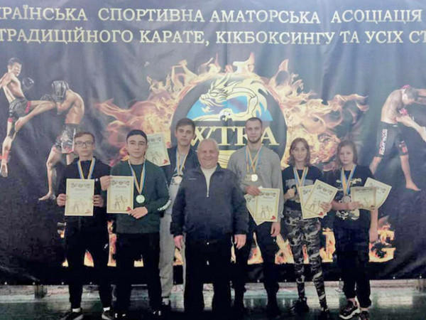 Покровские кикбоксеры собрали урожай медалей на Кубке Украины