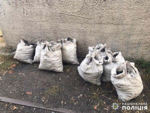 В Покровске в течение нескольких часов задержали двух угольных воров