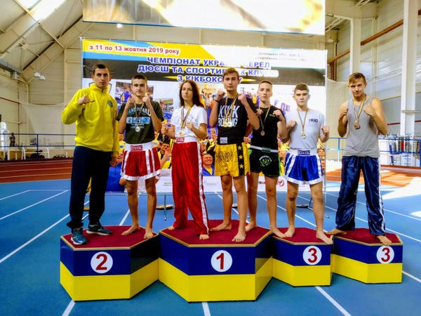 Покровские кикбоксеры собрали урожай медалей на Чемпионате Украины