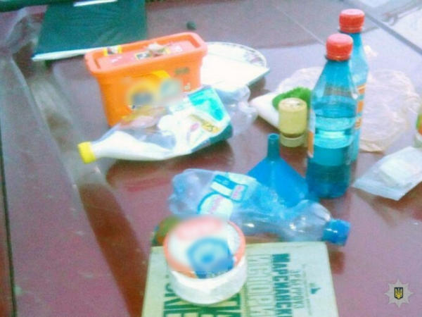 В Покровске полицейские помешали мужчине изготовить наркотики