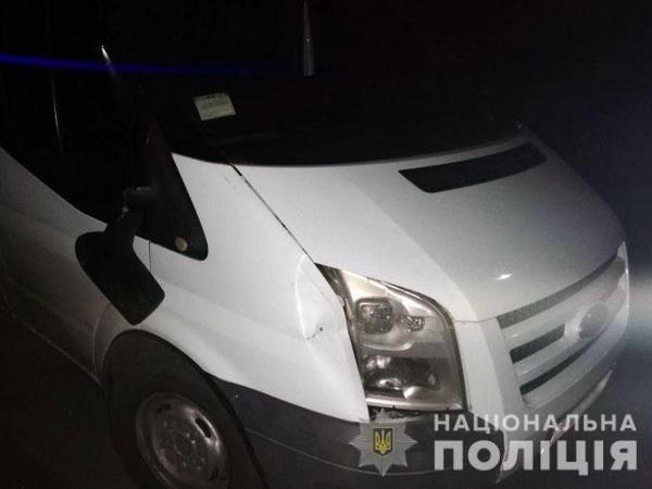 Мужчина, который попал под колеса микроавтобуса в Селидово, скончался в больнице