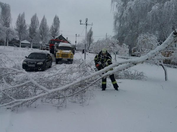 Зимняя непогода натворила немало бед в Покровске