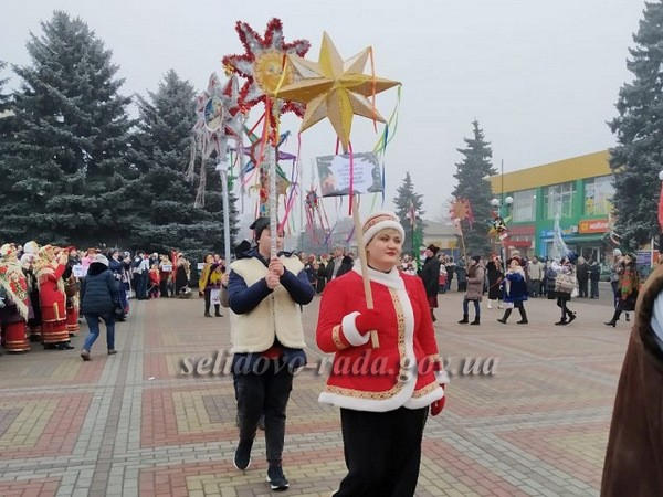 Творческие коллективы из Селидово приняли участие в районном празднике «Рождественские перезвоны»