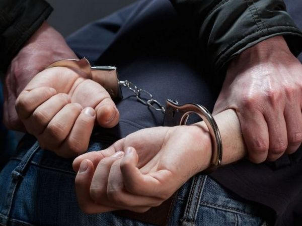 Селидовские полицейские задержали дерзкого грабителя