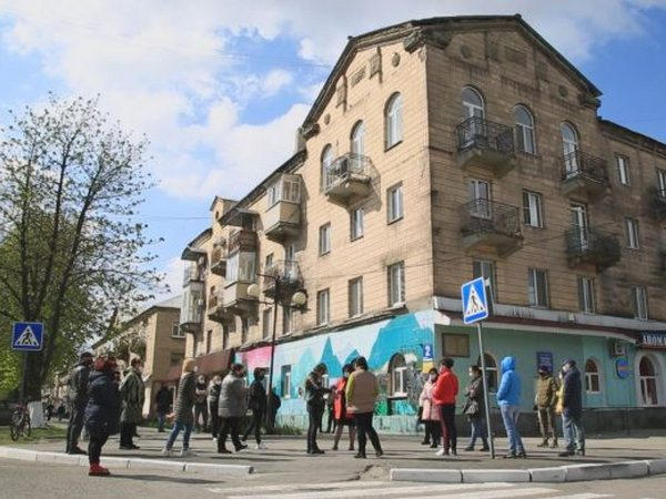 В Покровске предприниматели протестуют против закрытия рынков