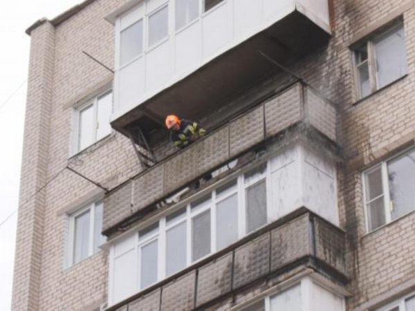 В Покровске горела многоэтажка