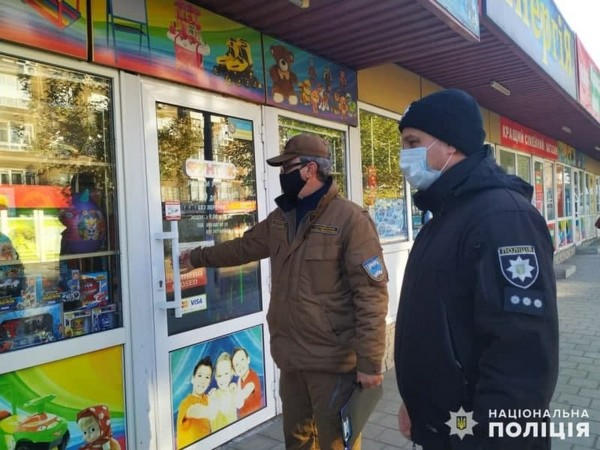 В Покровске соблюдение правил карантина «выходного дня» проверяют полицейские