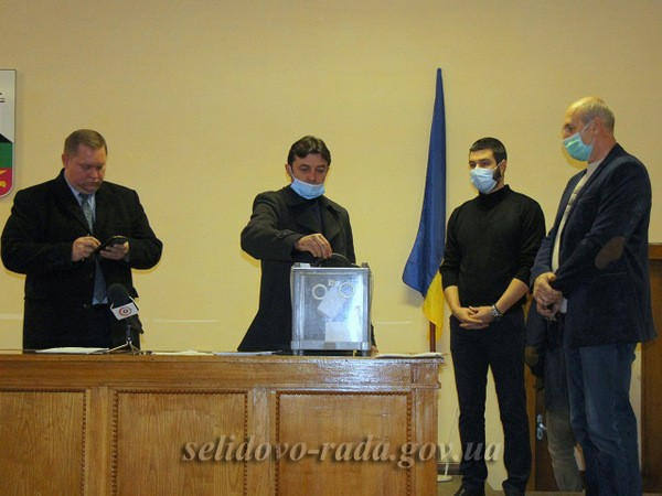 В Селидово так и не смогли выбрать секретаря горсовета