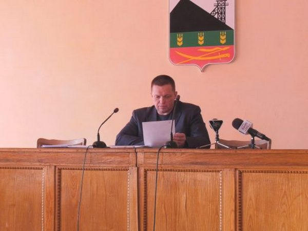 Ни одна сессия Селидовского горсовета не обходится без скандала, уже даже вызывали полицию