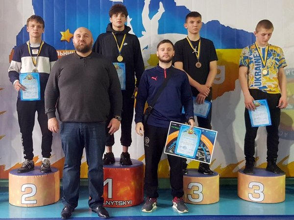 Борец из Селидово завоевал «серебро» на чемпионате Украины по вольной борьбе
