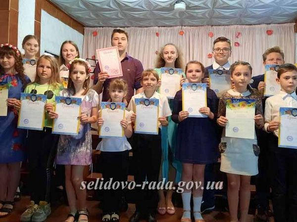 В Художественной школе Украинска состоялся отчетный концерт