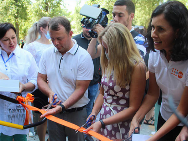 В Покровске торжественно открыли первый в громаде центр помощи жертвам домашнего насилия