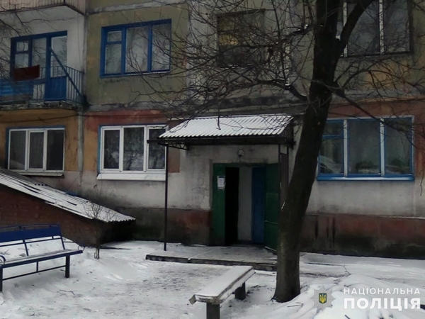 Полицейские накрыли наркопритон в Новогродовке