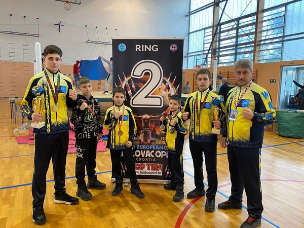 Новогродовские кикбоксеры завоевали два Кубка Европы