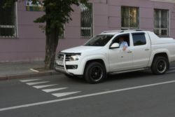 В Донецке засветился автомобиль-акула (фото)