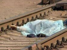 На перегоне Удачное – Красноармейск пассажирский поезд сбил насмерть женщину (фото)
