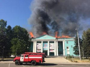 27 августа: Донецк в огне, гибнут мирные жители (фото, видео)