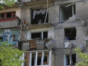 Дончане пережили ужасный день: новые разрушения и жертвы (фото, видео)