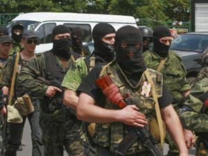В Красноармейском районе набирают популярность грабежи в камуфляжной форме (видео)