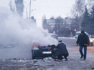 В Красноармейске на ходу загорелся автомобиль (фото)