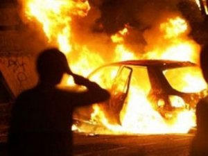 Ночью в Димитрове загорелся автомобиль