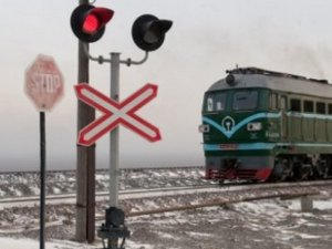 На железнодорожном перегоне Цукуриха - Кураховка смертельно травмирована женщина