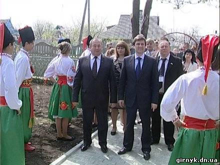 В селе Анновка Добропольского района открыли детский сад (фото + видео)