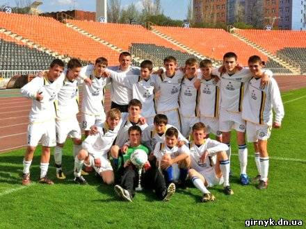 Футболисты Красноармейска – лучшая школьная команда области (фото)