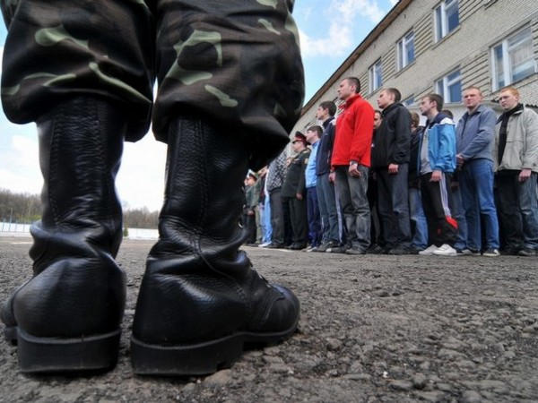 Трое димитровчан осуждены за неявку в военкомат