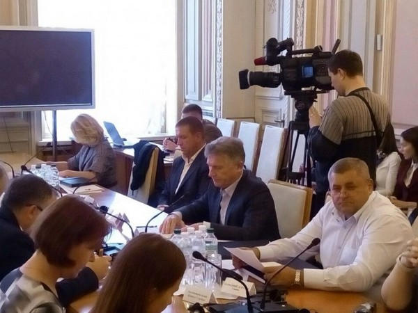Сергей Сажко: «Потребители смогут определять у кого из поставщиков приобретать услугу на поставку электроэнергии»